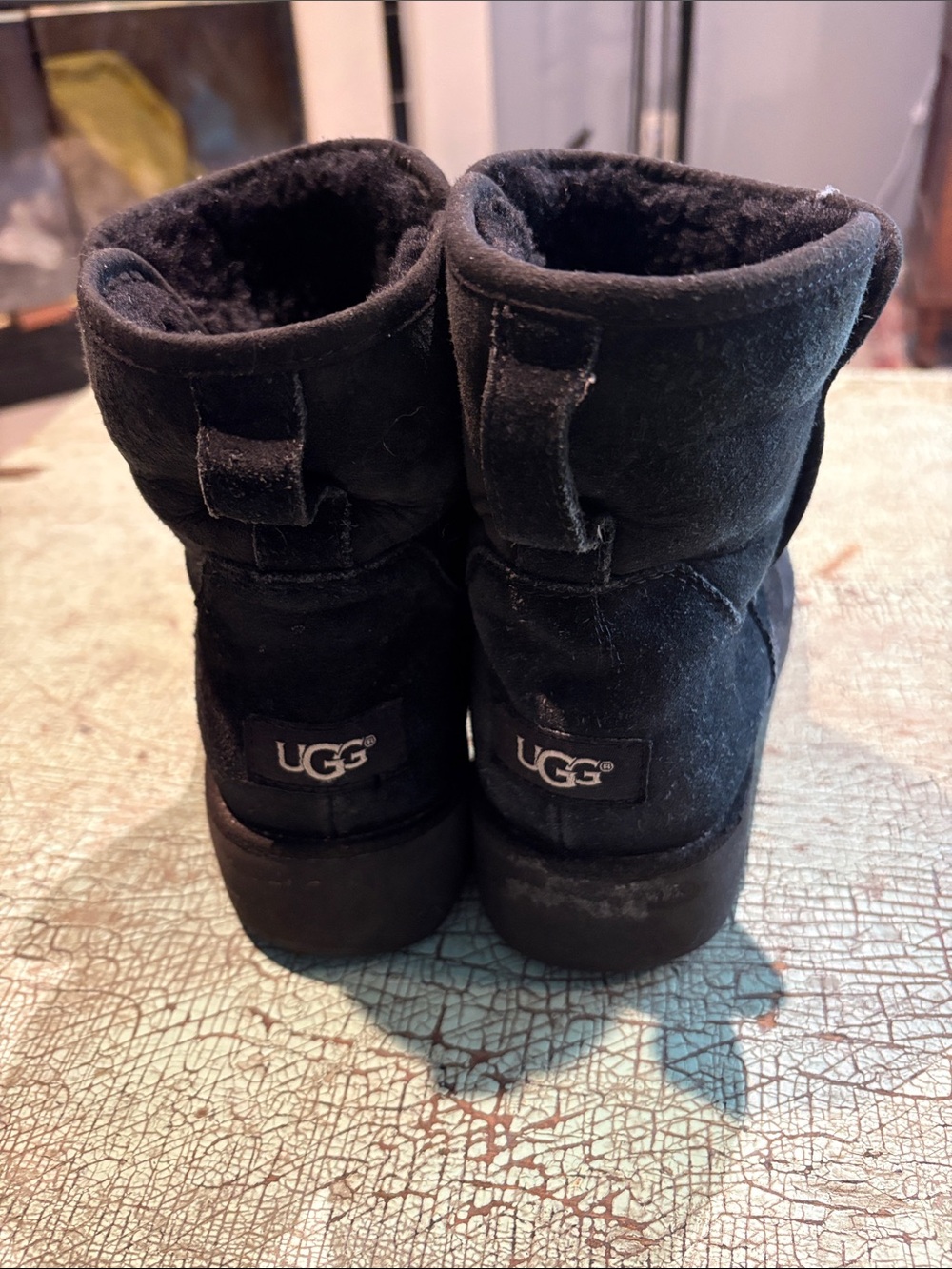 UGG Kristin Ankle Boots Black Suede Sheepskin Lined Women’s Size 8 - Picture 5 of 8